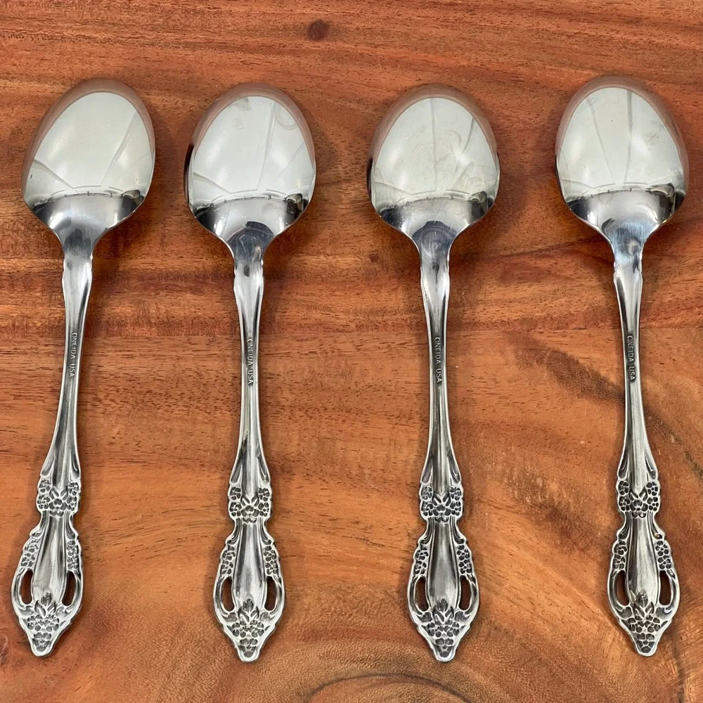 Oneida Raphael USA Silverplate Soup‎ Spoons Set of 4 Elegant Floral